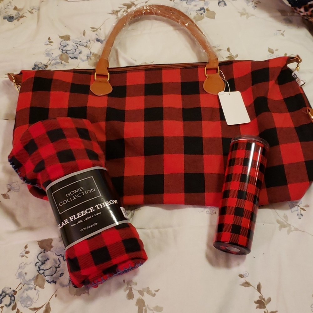 Buffalo plaid set
